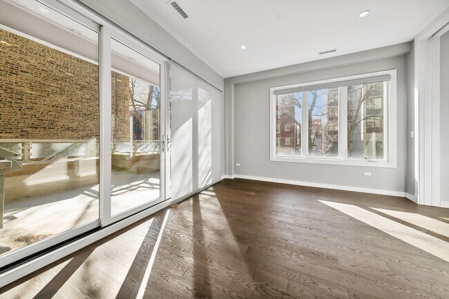 Building Photo - 2753 N Hampden Ct