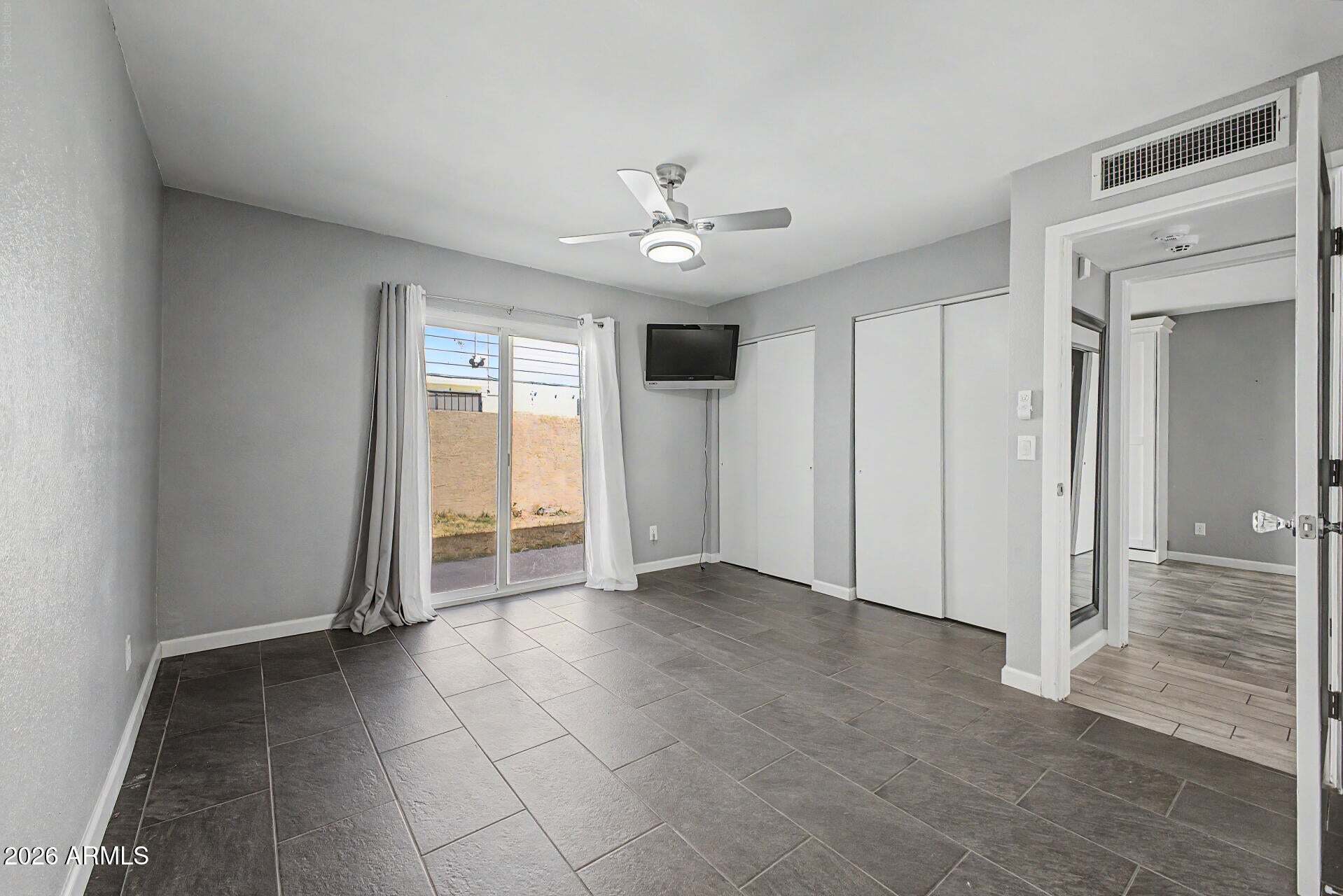 Building Photo - 5209 N 18th Dr