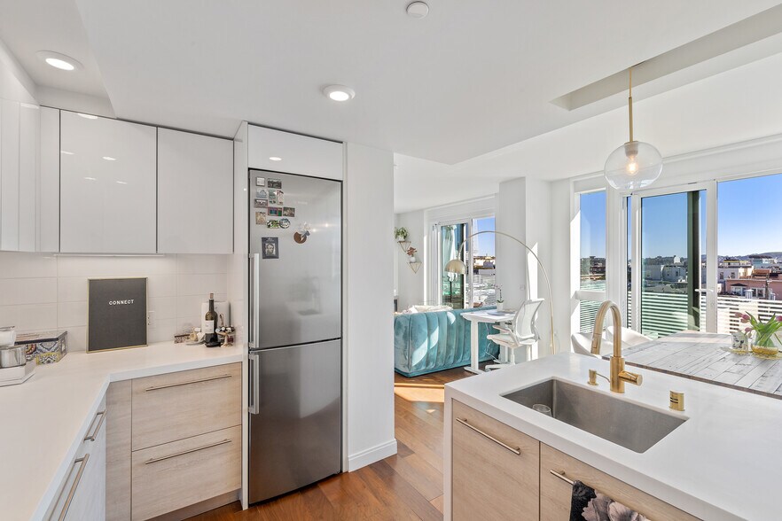 Building Photo - 555 Fulton St