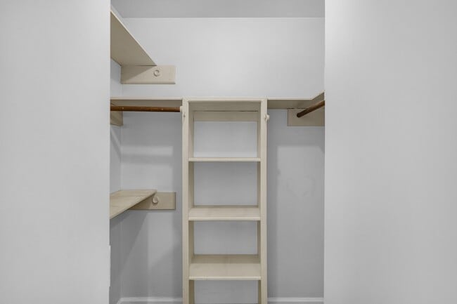 Building Photo - 11319 Briar Forest Dr