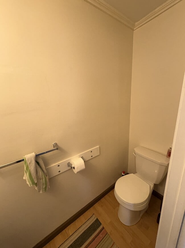 Building Photo - 204 Belchertown Rd