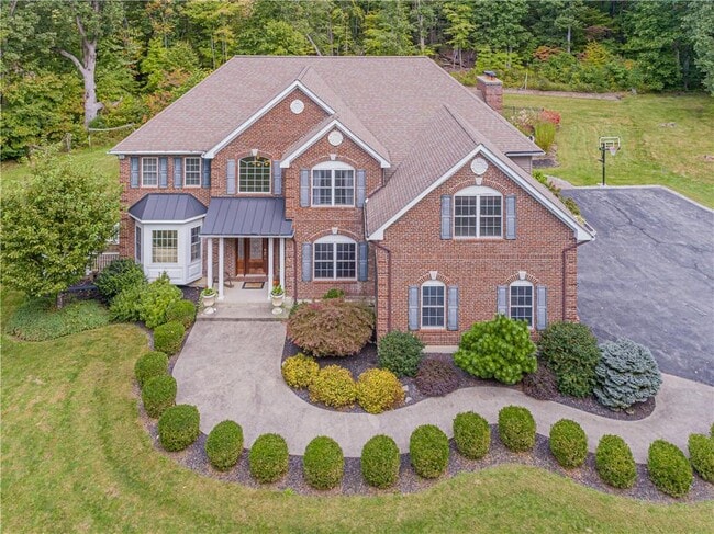 Primary Photo - 45 Whitetail Rd