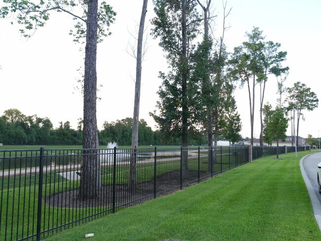 Building Photo - 22135 Greengate Dr