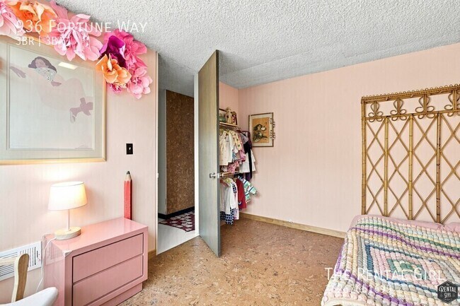Building Photo - 936 Fortune Way