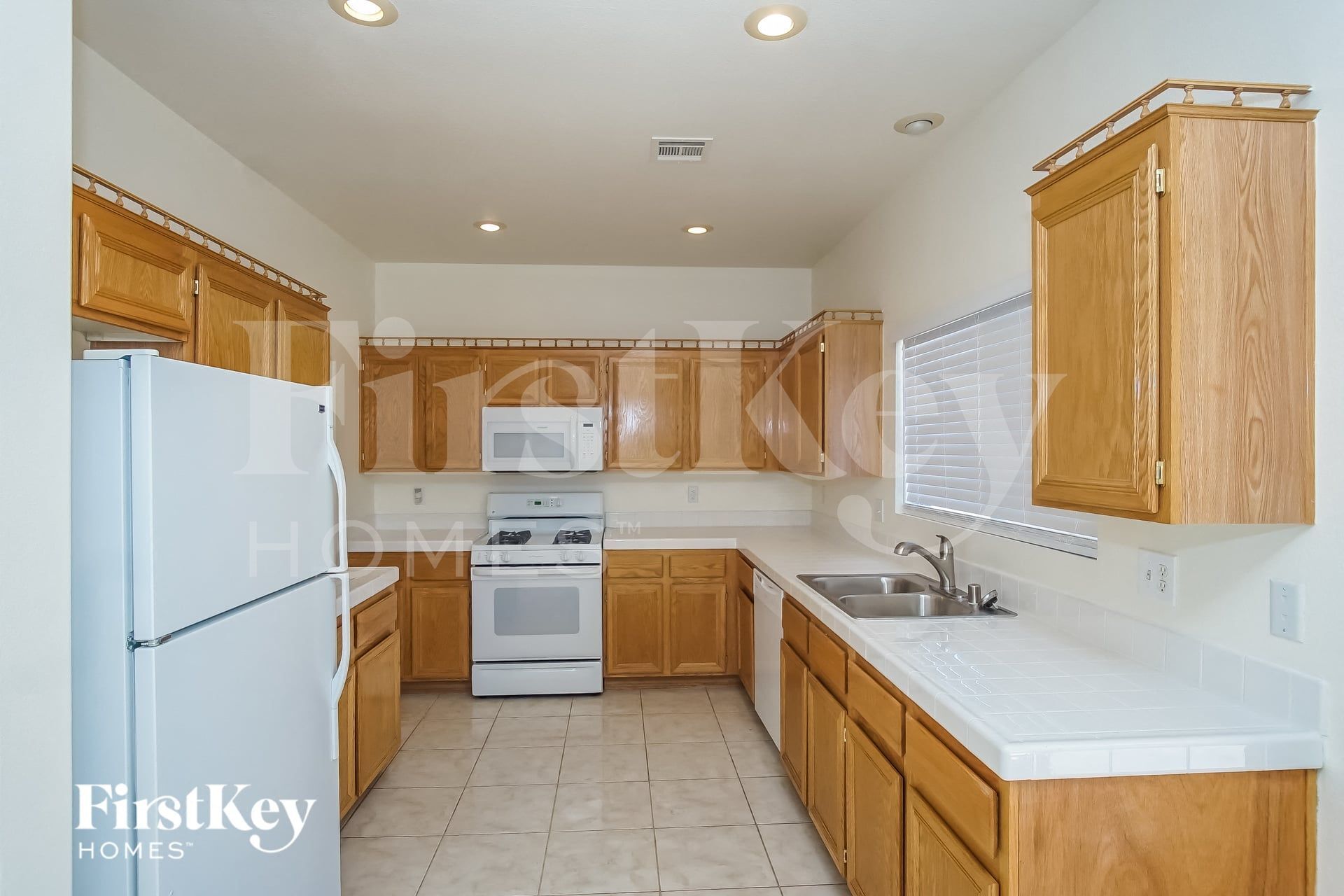 Building Photo - 3758 Tranquil Canyon Ct