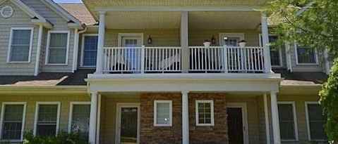Building Photo - 28 Della Dr