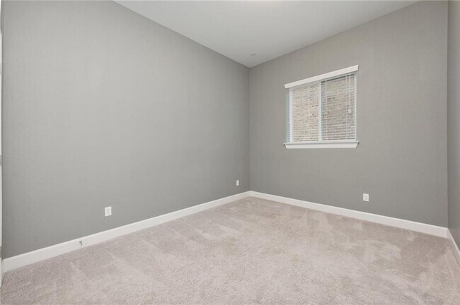 Building Photo - 18712 Waltz Ct