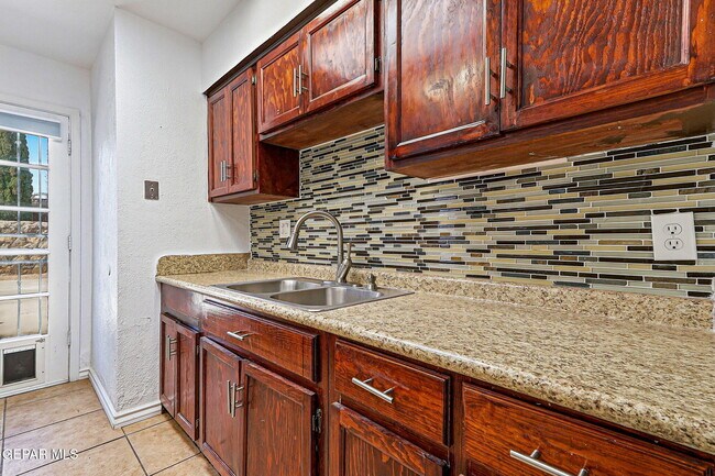 Building Photo - 11189 Ebb Tide Dr