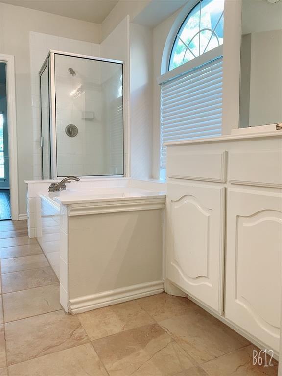Building Photo - 16422 Pinon Vista Dr