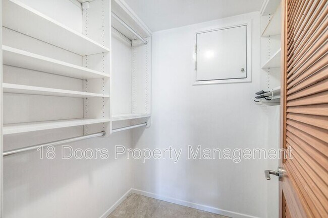 Building Photo - 2239 Del Mar Scenic Pkwy