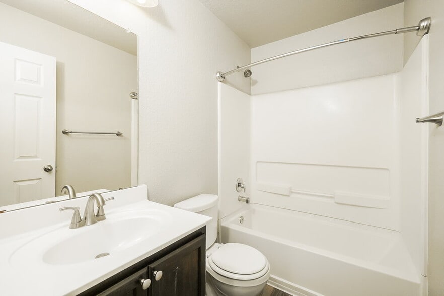 Building Photo - 3215 Pedernales Dr