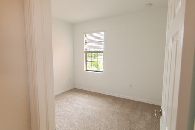 Building Photo - 20457 Lagente Cir