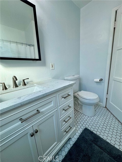 Building Photo - 1077 E 33rd St