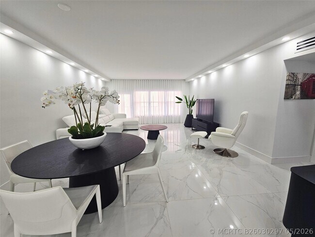 Building Photo - 3750 Galt Ocean Dr