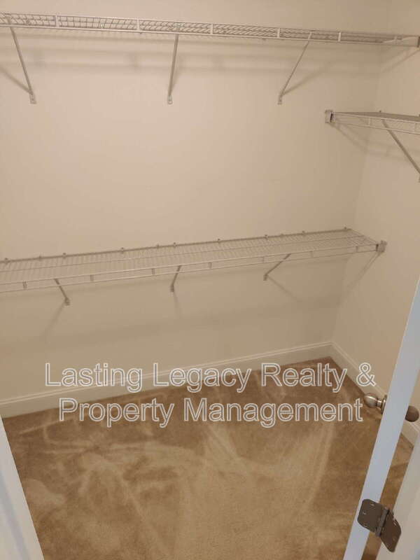 Building Photo - 847 Silver Leaf Dr
