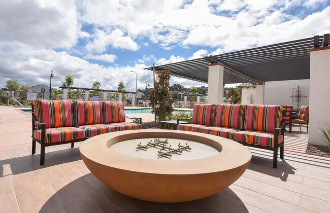 Building Photo - Newly Renovated Spacious 3 Bedroom Available for Rent Today! Don't Miss your chance!! Rent Today!!