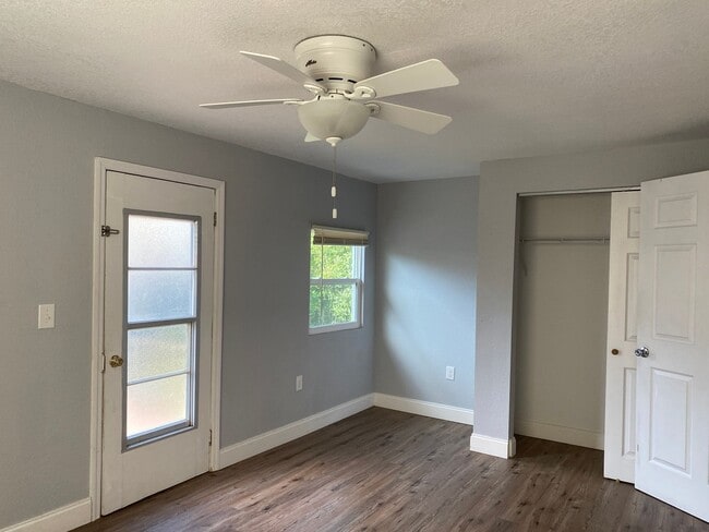 Building Photo - Coming November - Modern, Spacious, & Pet-...