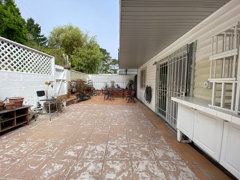 Building Photo - 134 Morton Dr