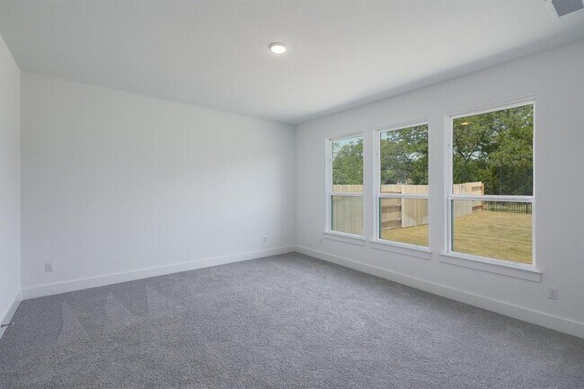 Building Photo - 182 Yarbrough Dr