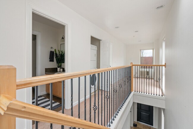 Building Photo - 17040 SW Whitley Way