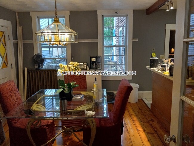 Building Photo - 46 Princeton St