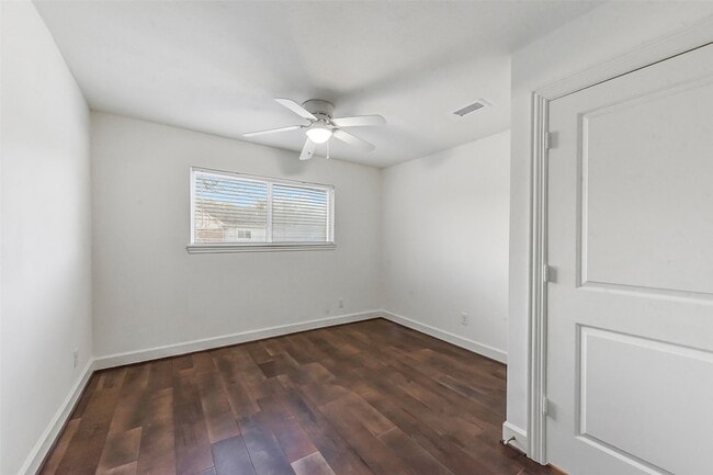 Building Photo - 7505 Brompton St