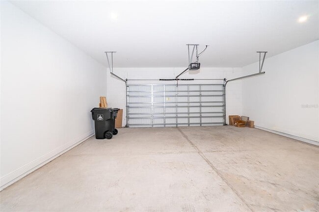 Building Photo - 7039 Nemours Pkwy