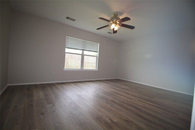 Building Photo - 18122 Cypress Valley Ln
