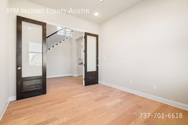 Building Photo - 424 Sitlington Ln