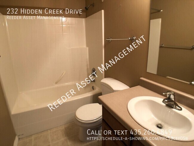 Building Photo - 232 Hidden Creek Dr