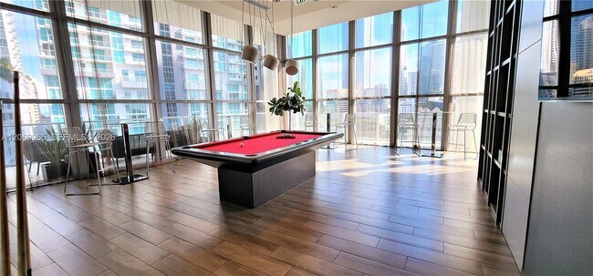 Building Photo - 1100 S Miami Ave