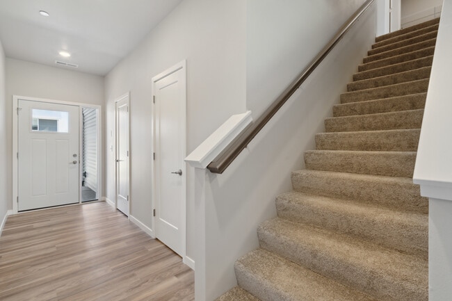 Building Photo - 2232 Eversull Ln