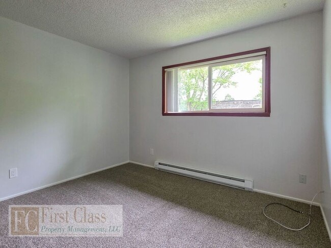 Building Photo - 12510 SW Colony Ln