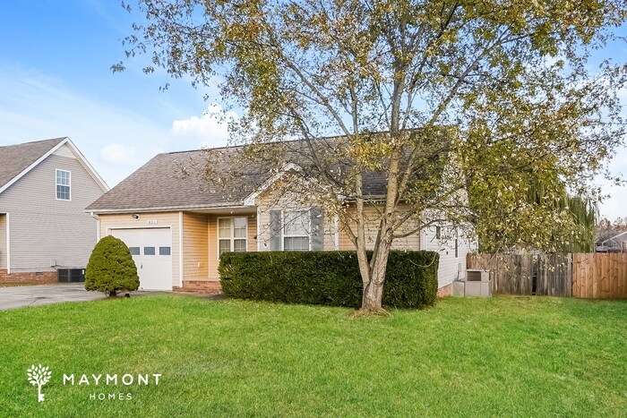 Building Photo - 451 Cranklen Cir