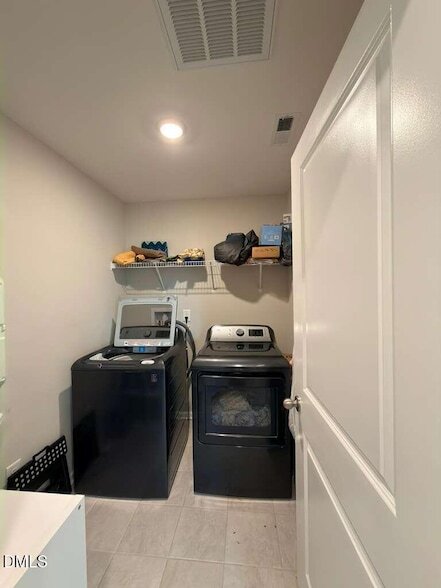 Building Photo - 3500 Barn Rd