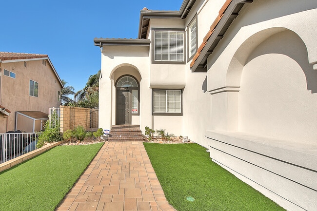 Building Photo - 3571 Rio Ranch Rd
