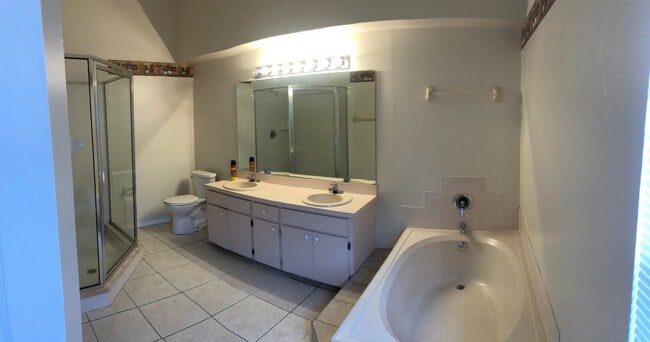 Building Photo - 3480 Fan Palm Blvd