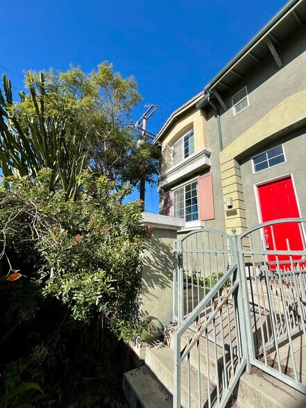 Building Photo - 16619 Yukon Ave