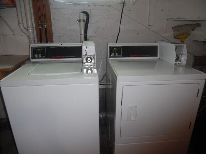 Building Photo - 51 Union St