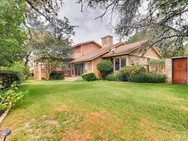 Building Photo - 1713 Bay Hill Dr