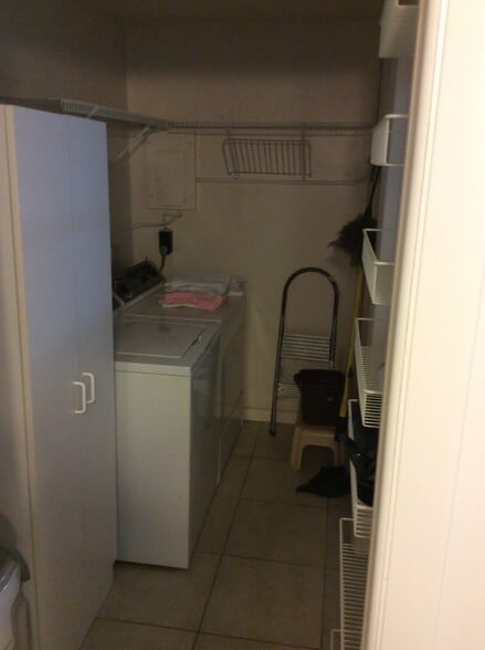 Building Photo - 908 Anglers Way