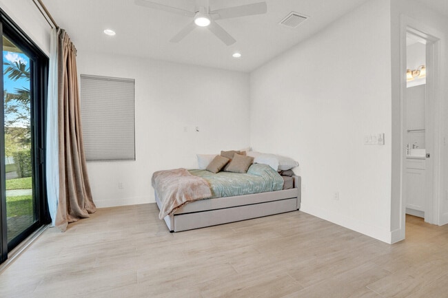 Building Photo - 12711 Machiavelli Way