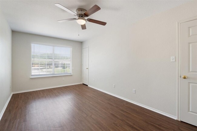 Building Photo - 1616 Windy Park Ct