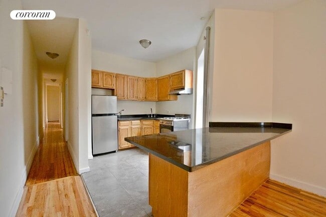 Primary Photo - 526 W 123rd St