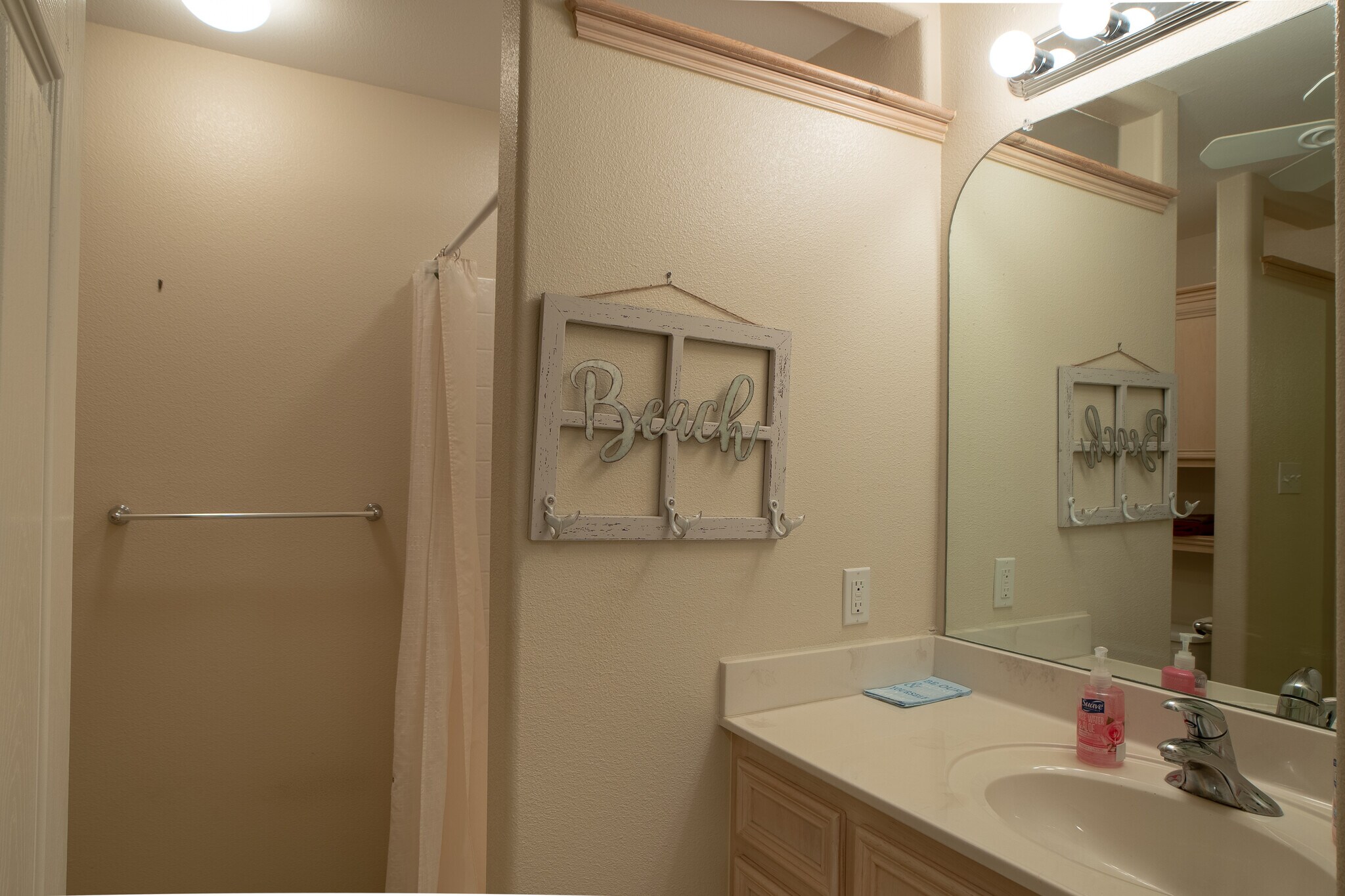 Building Photo - 13969 Ports O Call Dr