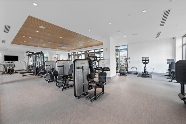 Building Photo - 300 Sunny Isles Blvd