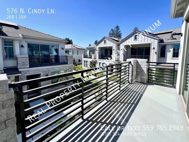 Building Photo - 576 N Cindy Ln