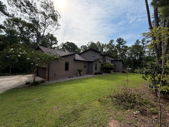 Building Photo - 110 Sterling Point Rd