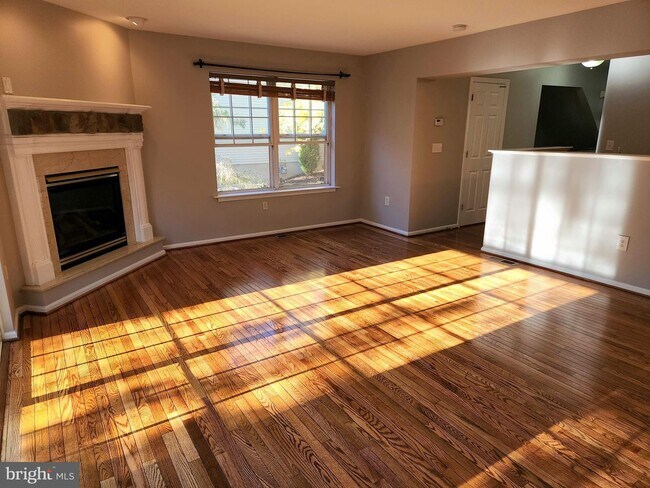 Building Photo - 125 Vernon Ct