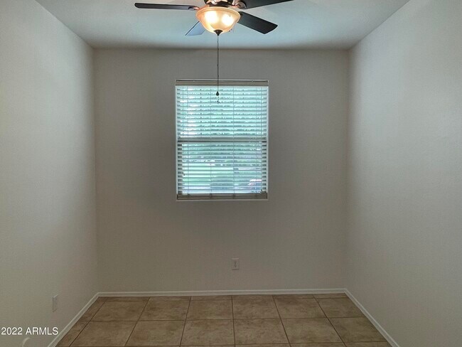 Building Photo - 2924 S Cole Dr